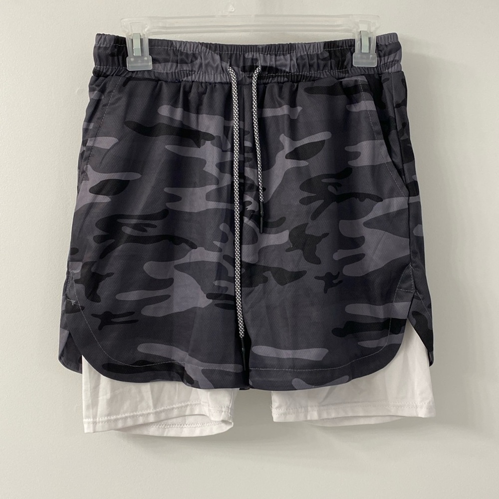 Men’s athletic shorts - size XL